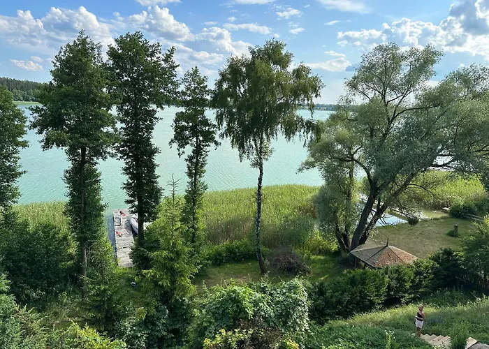 Holiday home Dom Z Linia Brzegowa Nad Jeziorem Rynskim - Mazury